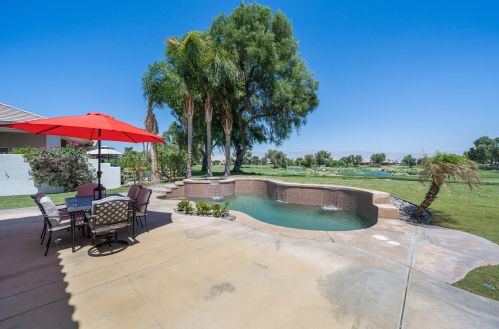 116 Via Las Flores, Rancho Mirage CA  92270-5205 exterior