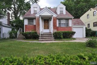29 Highwood Ave, Englewood, NJ 07631-1714