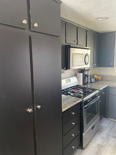 1474 Creekside Dr, San Bernardino, CA 92407-2844