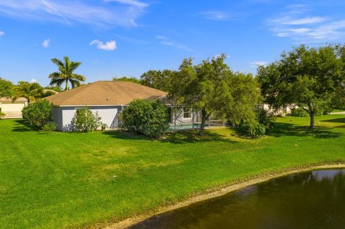165 36 Ct, Vero Beach FL 32960-4085 exterior