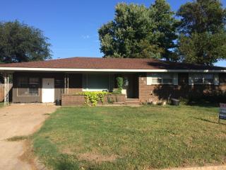 945 Gift Dr, Seiling, OK 73663-5800