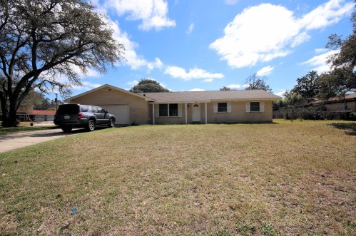734 Bradford Dr, Fort Walton Beach, FL 32547-3207
