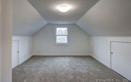 242 Meadowside Rd, Milford CT  06460-4528 exterior