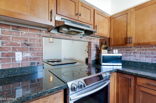 17827 9th Ave, Phoenix AZ  85023-1557 exterior