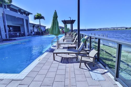 15832 91st Ct, Hialeah FL  33018-1951 exterior