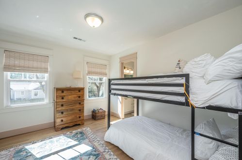 725 Chatter Rd, Mount Pleasant SC  29464-5116 exterior