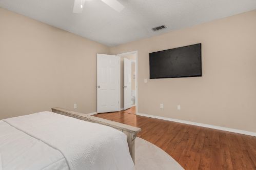 58 3 St, Shalimar FL  32579-1747 exterior