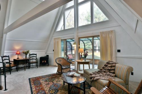 43090 Lake Lodge Dr, Cable, WI 54821-4538