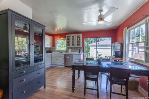 1438 Newport Ave, Long Beach, CA 90804-2817