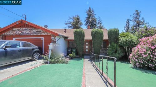 3546 Calandria Ave, Oakland, CA 94605-4406