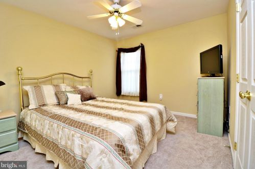 123 Posting Way, Charles Town WV  25414-9327 exterior