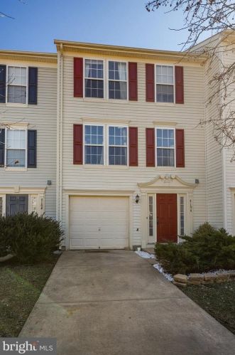 7106 Finch Ln, Fredericksburg, VA 22407-2589