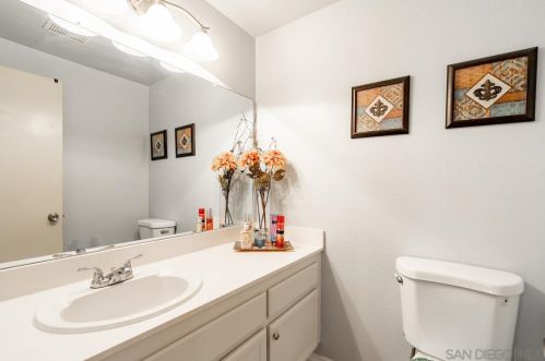 2586 Manzana Way, San Diego CA  92139-1438 exterior
