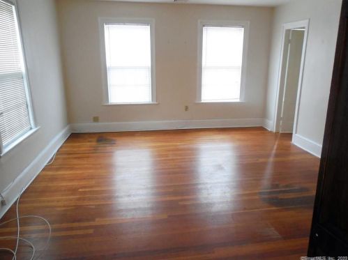 26 Waterville St, Waterbury CT  06710-1853 exterior