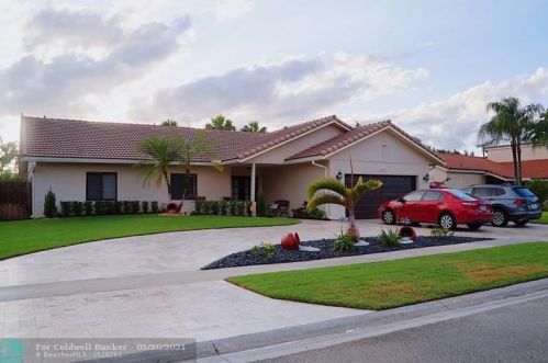 21079 Escondido Way, Boca Raton, FL 33433-2518