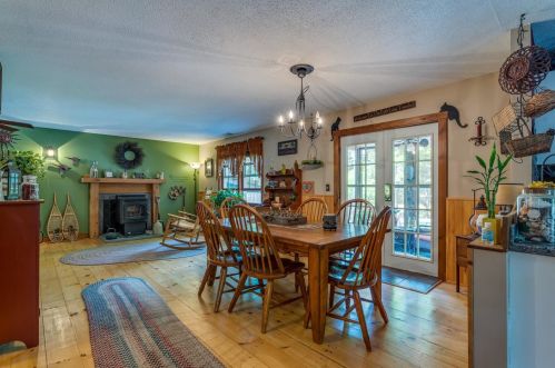 56 Fox Garrison Rd, Lee NH  03861-6338 exterior