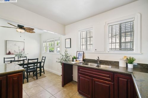 1532 69 Ave, Oakland CA  94621-3424 exterior