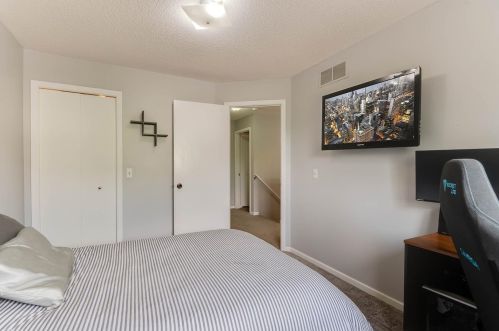 8582 Brinkley Ln, Inver Grove Heights MN  55076-5115 exterior