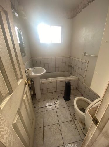 5212 Challen Ave, Riverside, CA 92503-2912