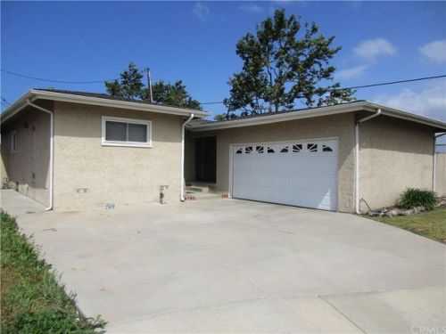 15701 Osage Ave, Lawndale, CA 90260-2251
