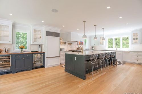 20 Hidden Brook Dr, Brookfield Center CT  06804-1306 exterior