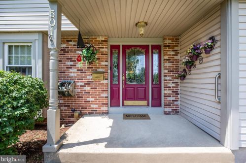 501 Hartford Dr, Riverton, NJ 08077-4080