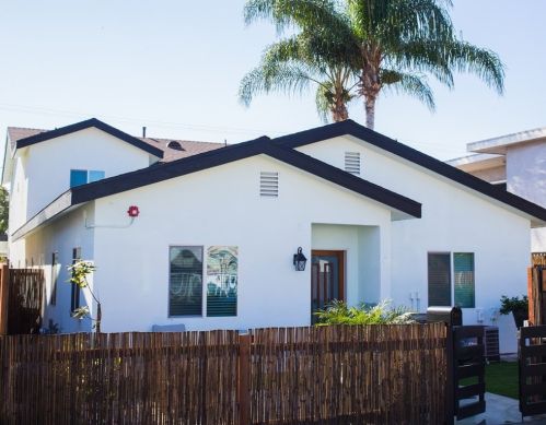 30 Louise St, Long Beach, CA 90805-5226