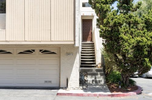 1243 Henderson Ave, Sunnyvale, CA 94086-1583