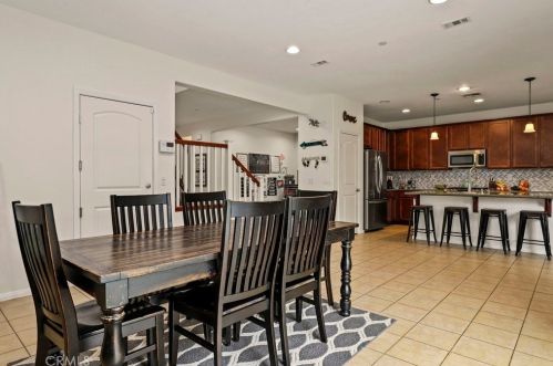 36238 Trail Creek Cir, Wildomar CA  92595-7554 exterior