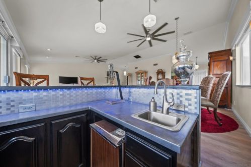 9721 Siwanoy Dr, Desert Hot Springs CA  92240-1330 exterior