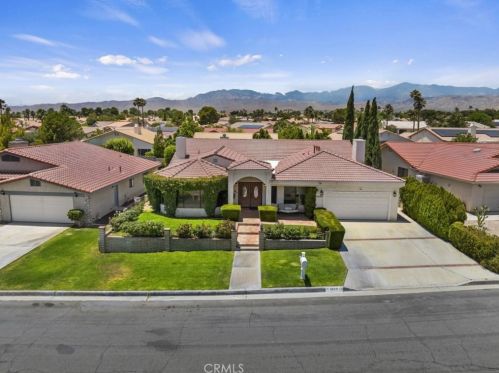 9625 Warwick Dr, Desert Hot Springs, CA 92240-1319