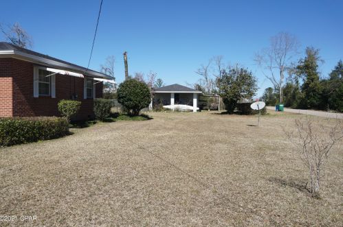 4334 7th Ave, Marianna FL  32446-2037 exterior