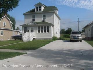 116 Conklin Ave, Grand Forks ND  58203-1623 exterior