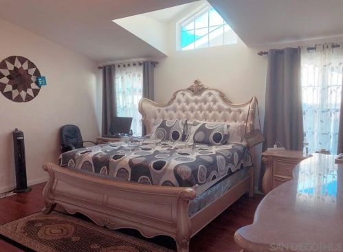 2885 Chollas Rd, San Diego CA 92105-4817 exterior