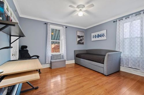 15 Hawthorne Ave, Pittsburgh PA 15229-2044 exterior