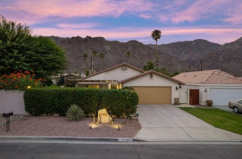 51915 Avenida Alvarado, La Quinta CA  92253-3190 exterior