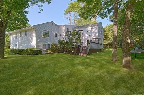 26 Bonwit Rd, Rye Brook NY  10573-1437 exterior