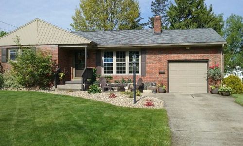 64 Parish Ave, Hubbard, OH 44425-1951
