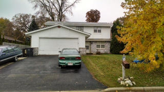307 Mcdivitt Ln, Mukwonago, WI 53149-1712