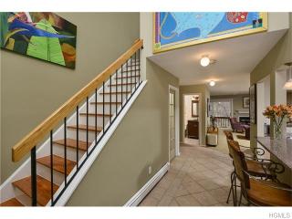 58 Touchstone Way, Millwood, NY 10546-1116