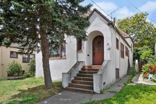3815 Laguna Ave, Oakland, CA 94602-3005
