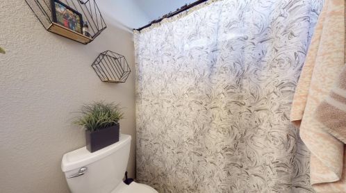 2237 Heritage Manor Dr, Riverbank CA  95367-2649 exterior