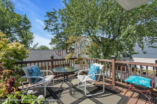 50 Ocean Ave, Monmouth Hills NJ  07732-1410 exterior