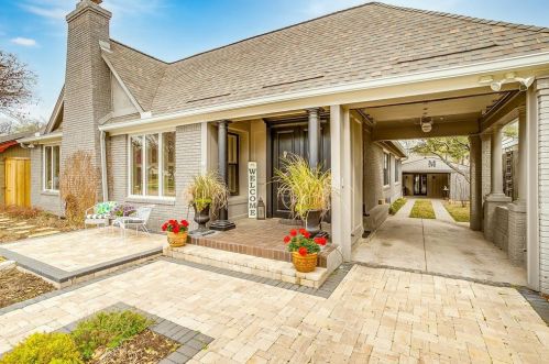 2131 Warner Rd, Fort Worth, TX 76110-1747