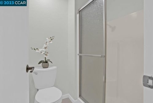 1755 Lindo St, Benicia CA  94510-2342 exterior