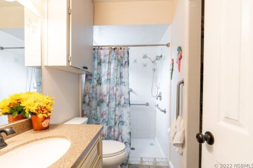 2033 Brewster Dr, Deltona FL  32738-9597 exterior