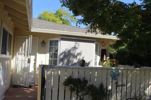 8926 Acorn Ln, Santa Rosa, CA 95409-6404
