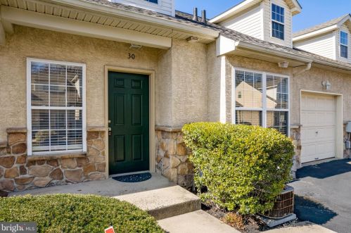 30 Stuart Dr, Norristown, PA 19401-6510