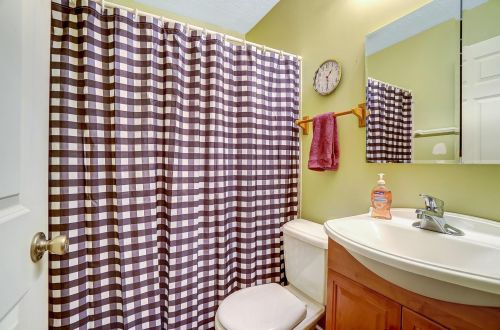 153 Woodside Dr, Pataskala OH  43062-7809 exterior