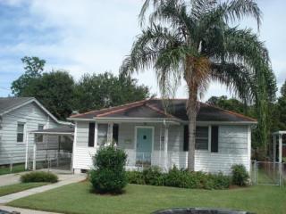 625 Gelpi Ave, New Orleans, LA 70121-1527